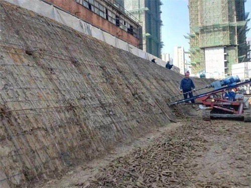 班玛建筑边坡支护